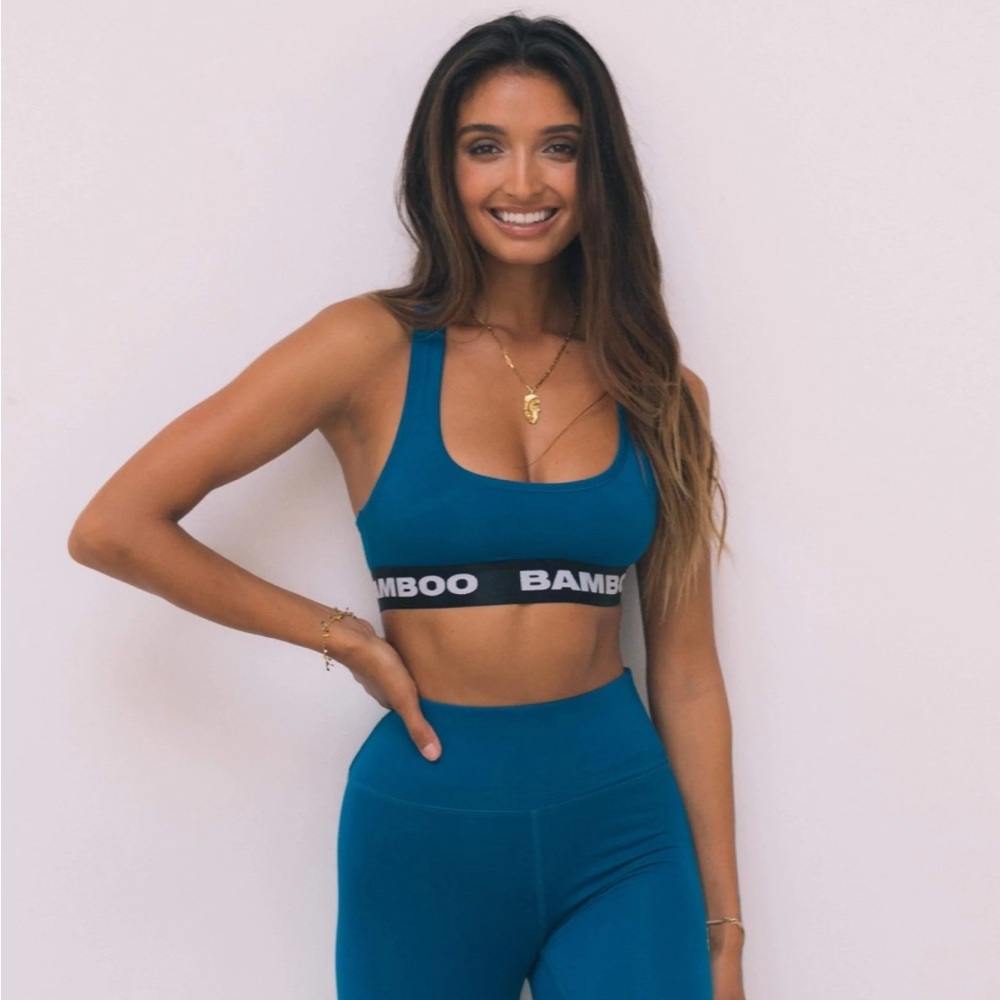 Bamboo Women's midnight blue Sports Bra size M